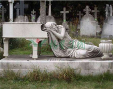 墓碑也需要特色？？？？？？盘货天下上最具创意的墓碑