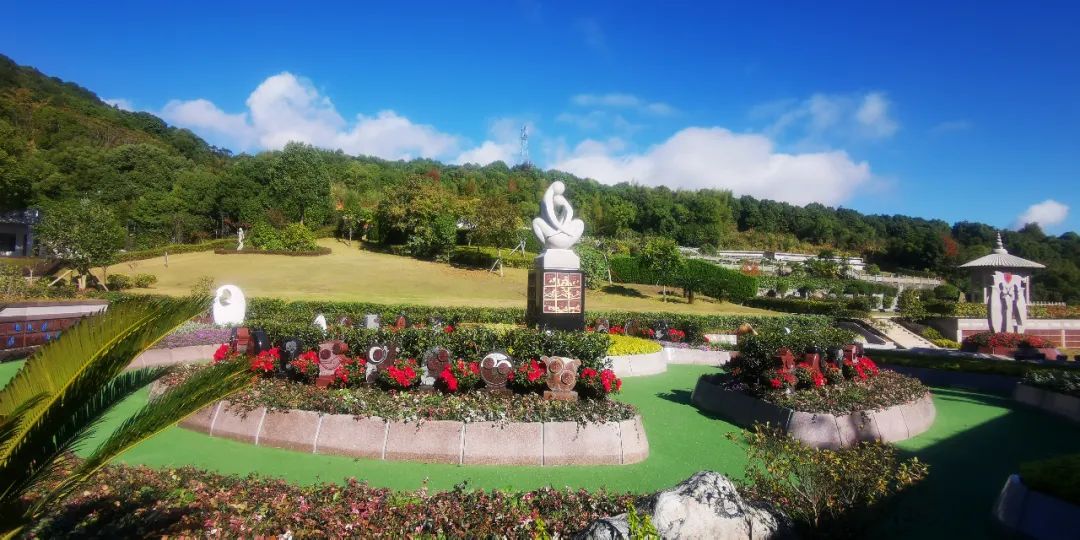 亮点 | 这座陵园入选省级节地生态埋葬树模点，，，，绝非无意